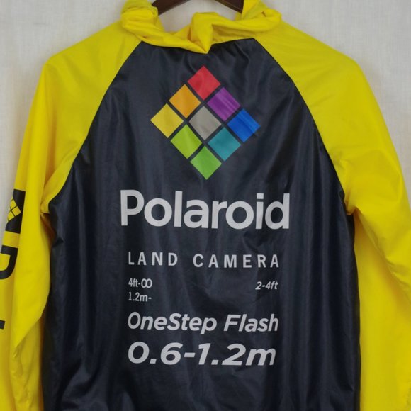 Polaroid Land Camera Black & Yellow Hooded Nylon Jacket. Medium - Picture 4 of 6
